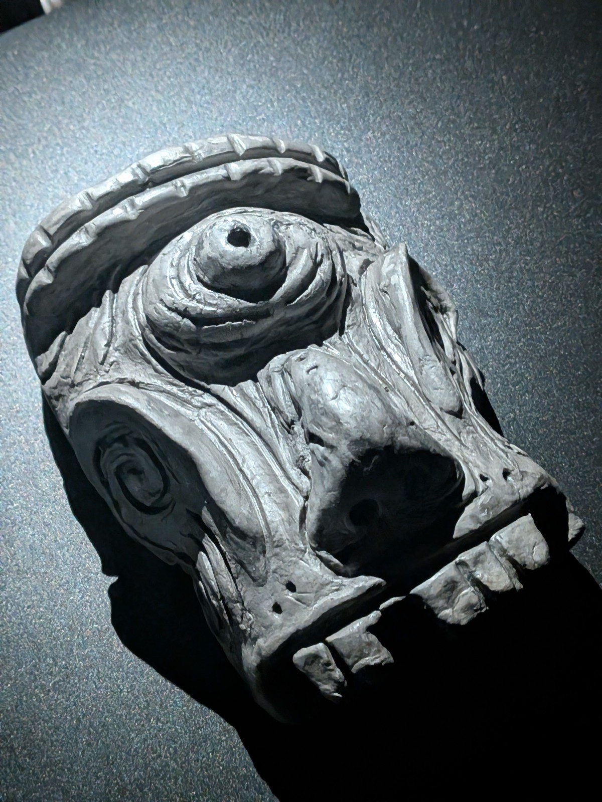 BASIN GHOST Clay Demon Mask – Handmade Yokai Sculpture, Dark Grey - Image 5