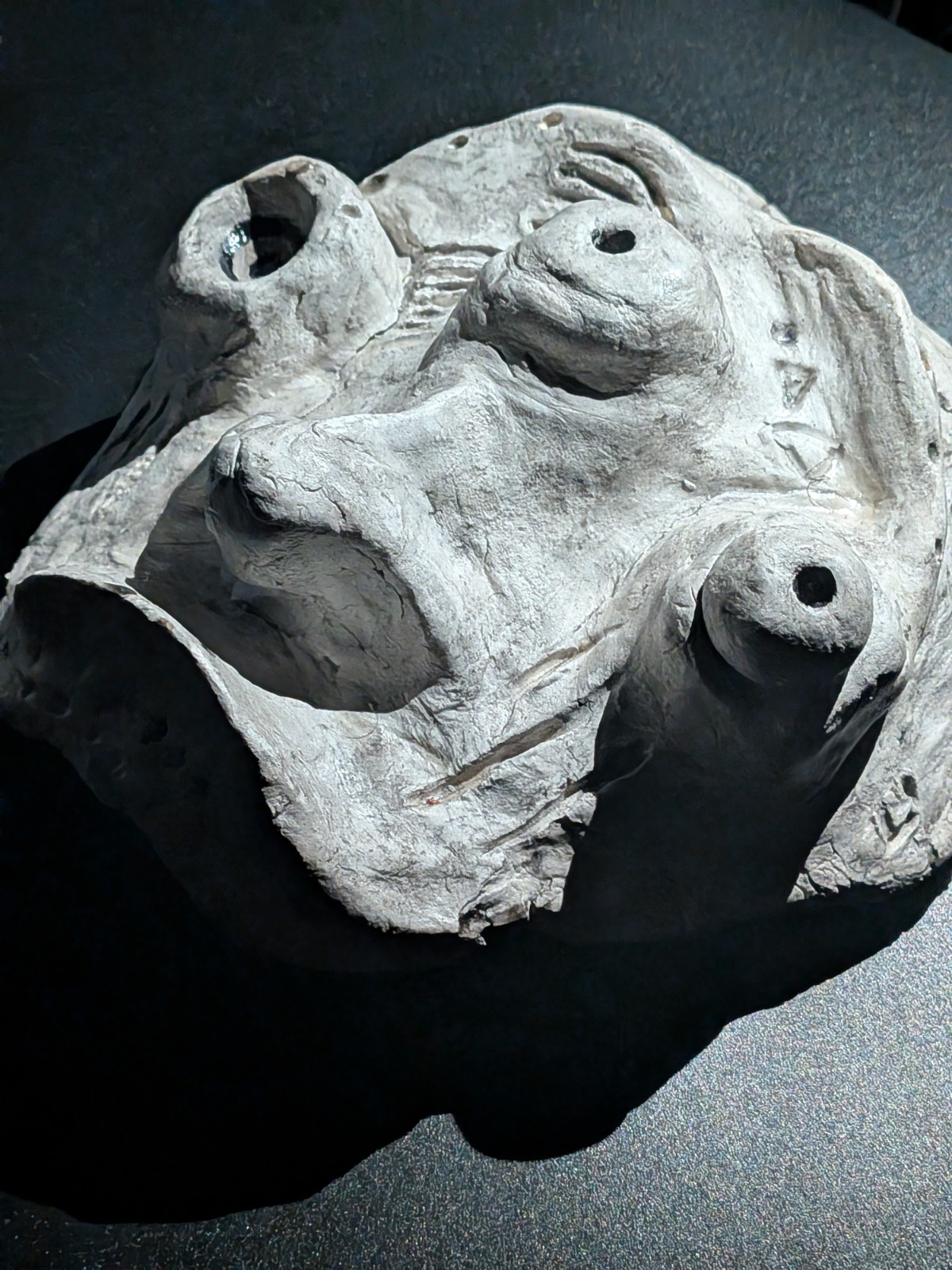 IWA-ZURA Clay Demon Mask - Handmade Yokai Sculpture, White - Image 3