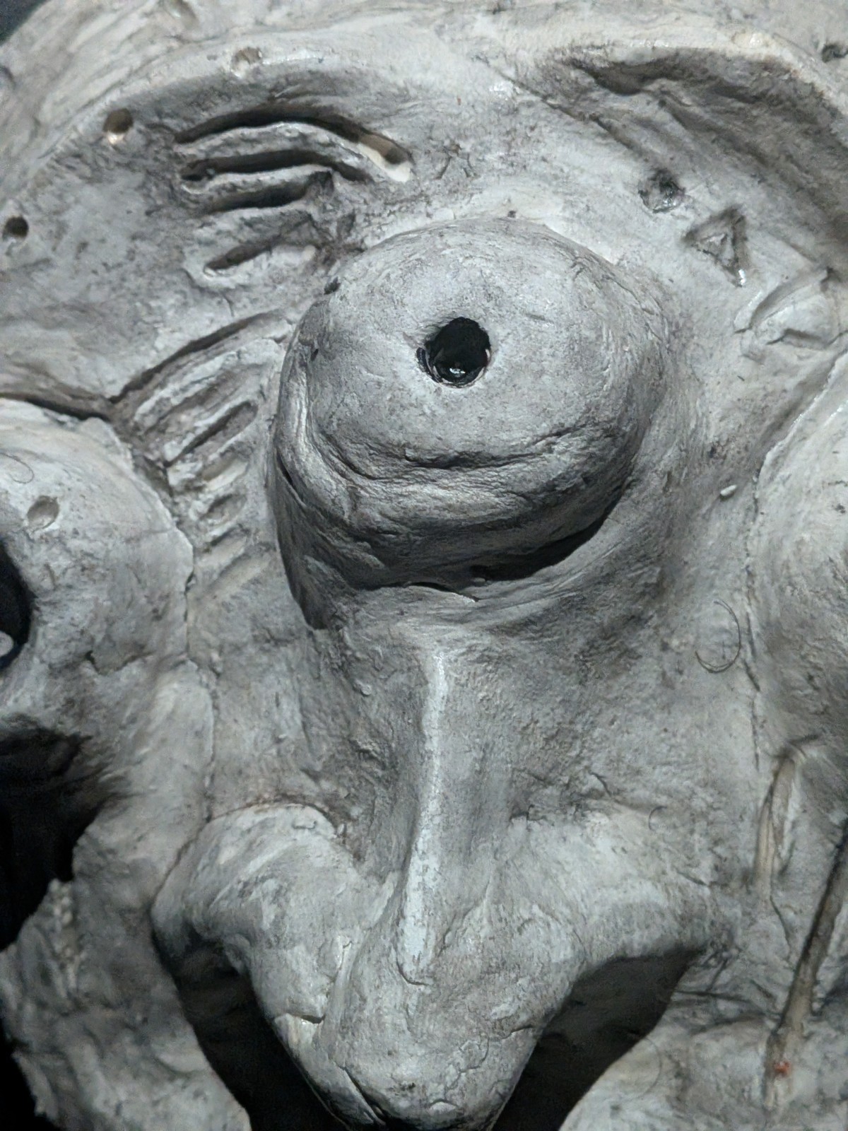 IWA-ZURA Clay Demon Mask - Handmade Yokai Sculpture, White - Image 8