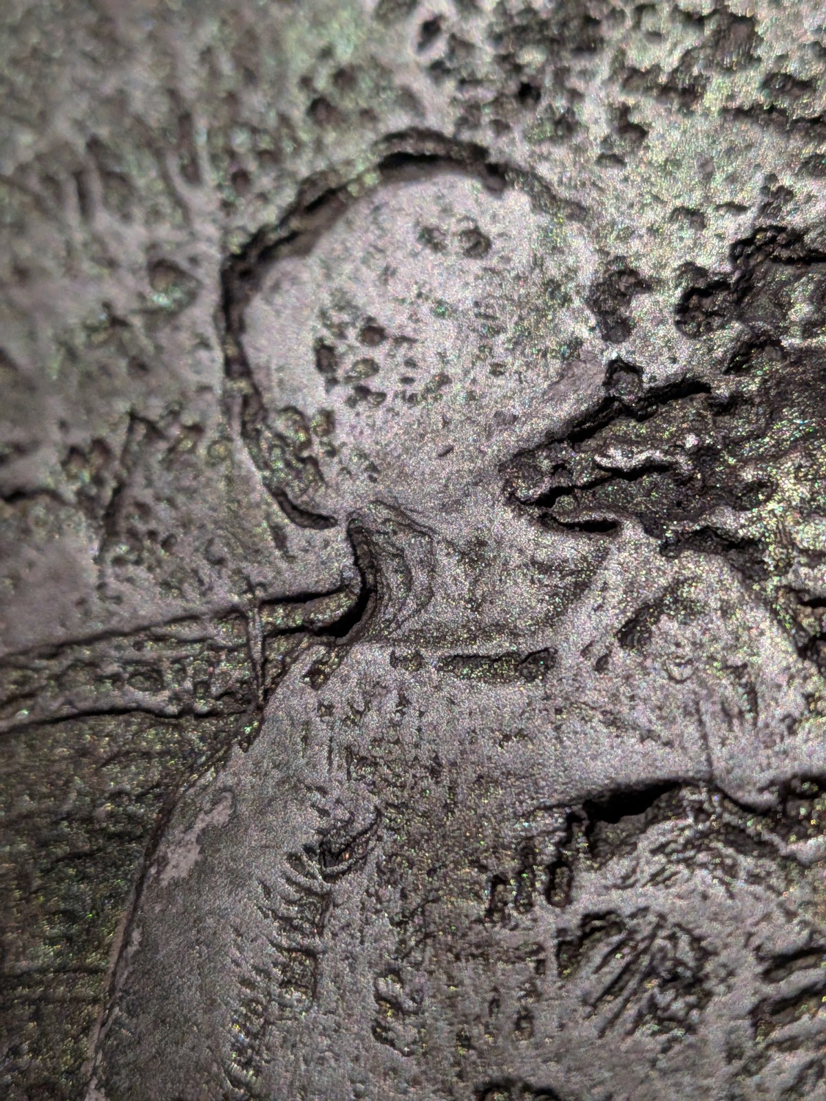 YUREI Clay Relief - Handmade Japanese Ghost Sculpture, Silver/Gold, 10x10cm - Image 9