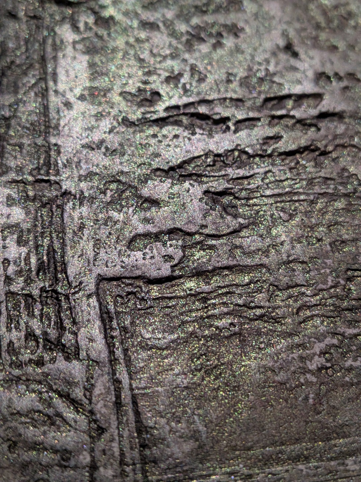 YUREI Clay Relief - Handmade Japanese Ghost Sculpture, Silver/Gold, 10x10cm - Image 10