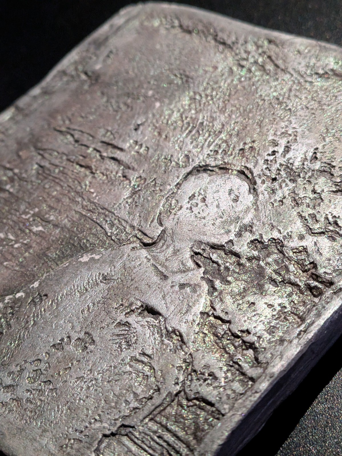 YUREI Clay Relief - Handmade Japanese Ghost Sculpture, Silver/Gold, 10x10cm - Image 11