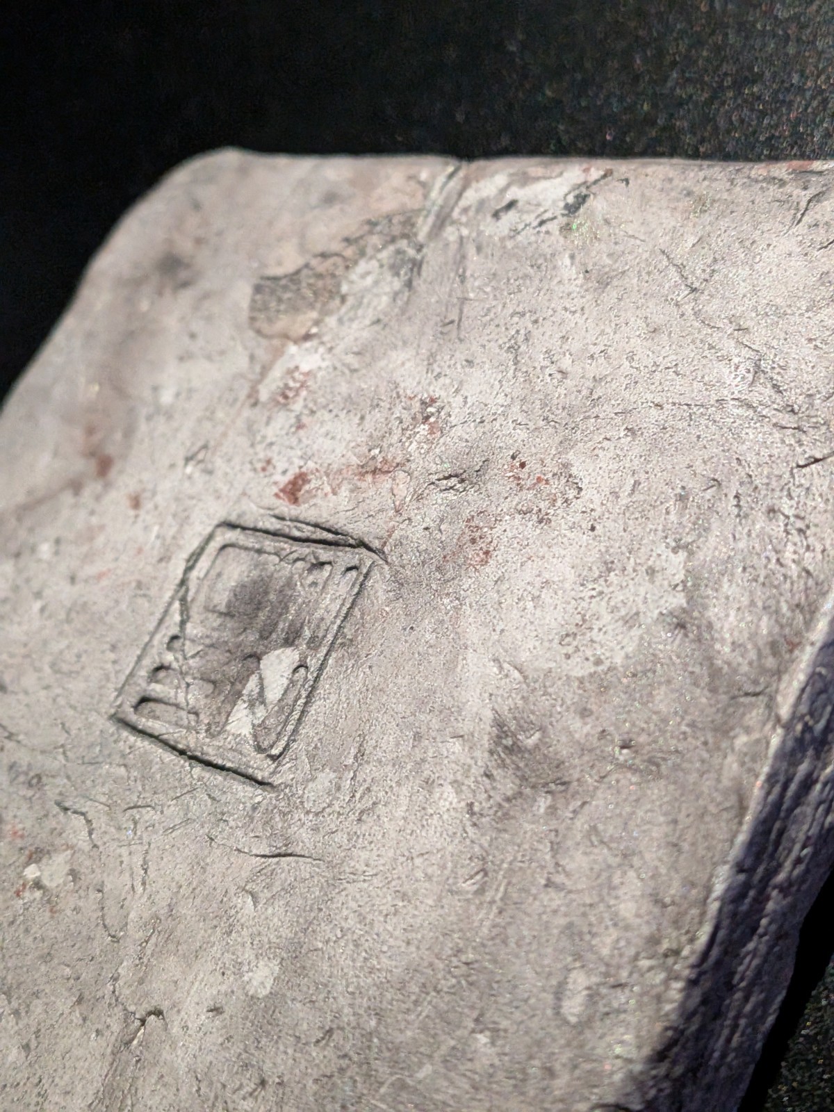 YUREI Clay Relief - Handmade Japanese Ghost Sculpture, Silver/Gold, 10x10cm - Image 13