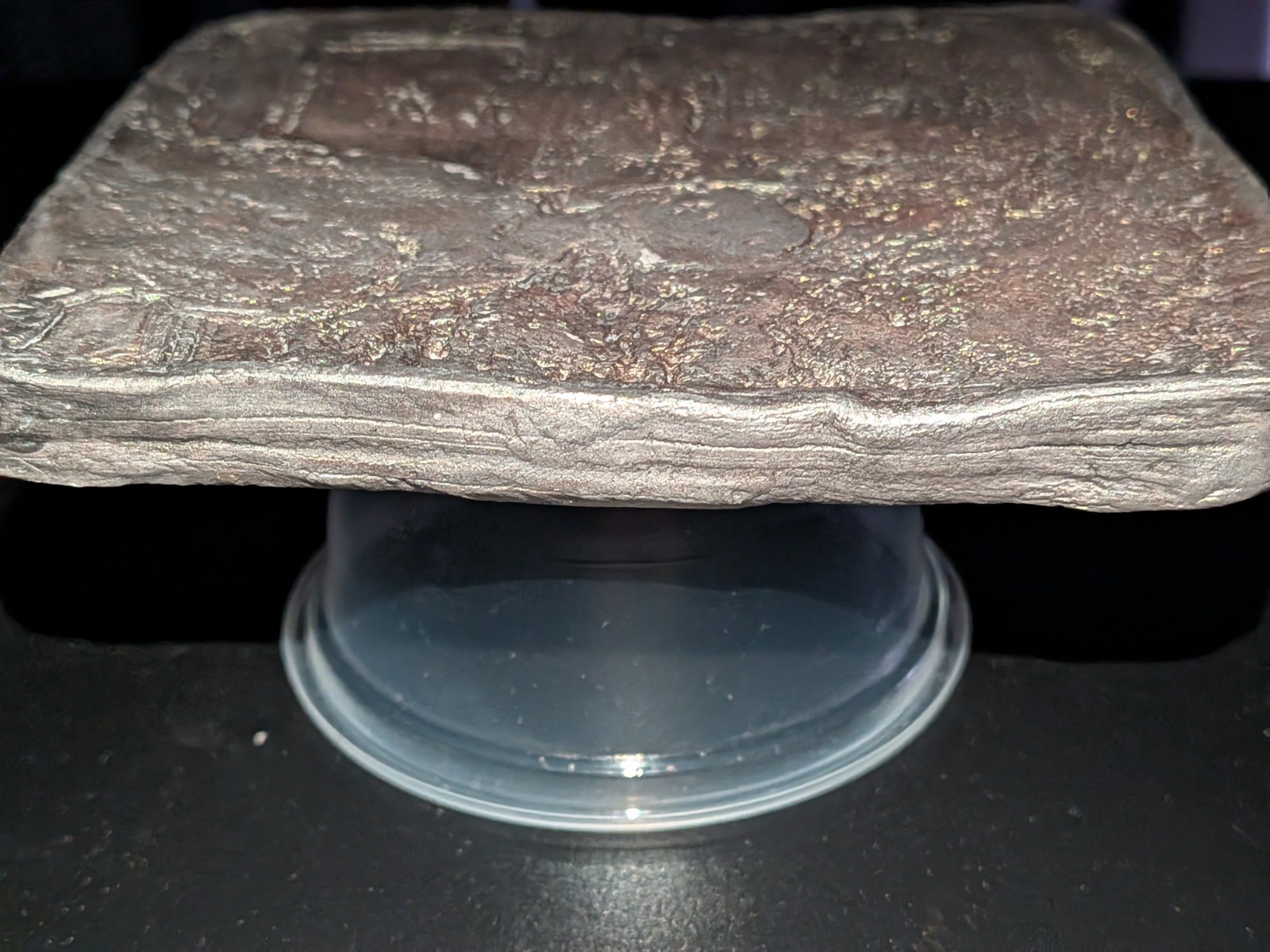 YUREI Clay Relief - Handmade Japanese Ghost Sculpture, Silver/Gold, 10x10cm - Image 15