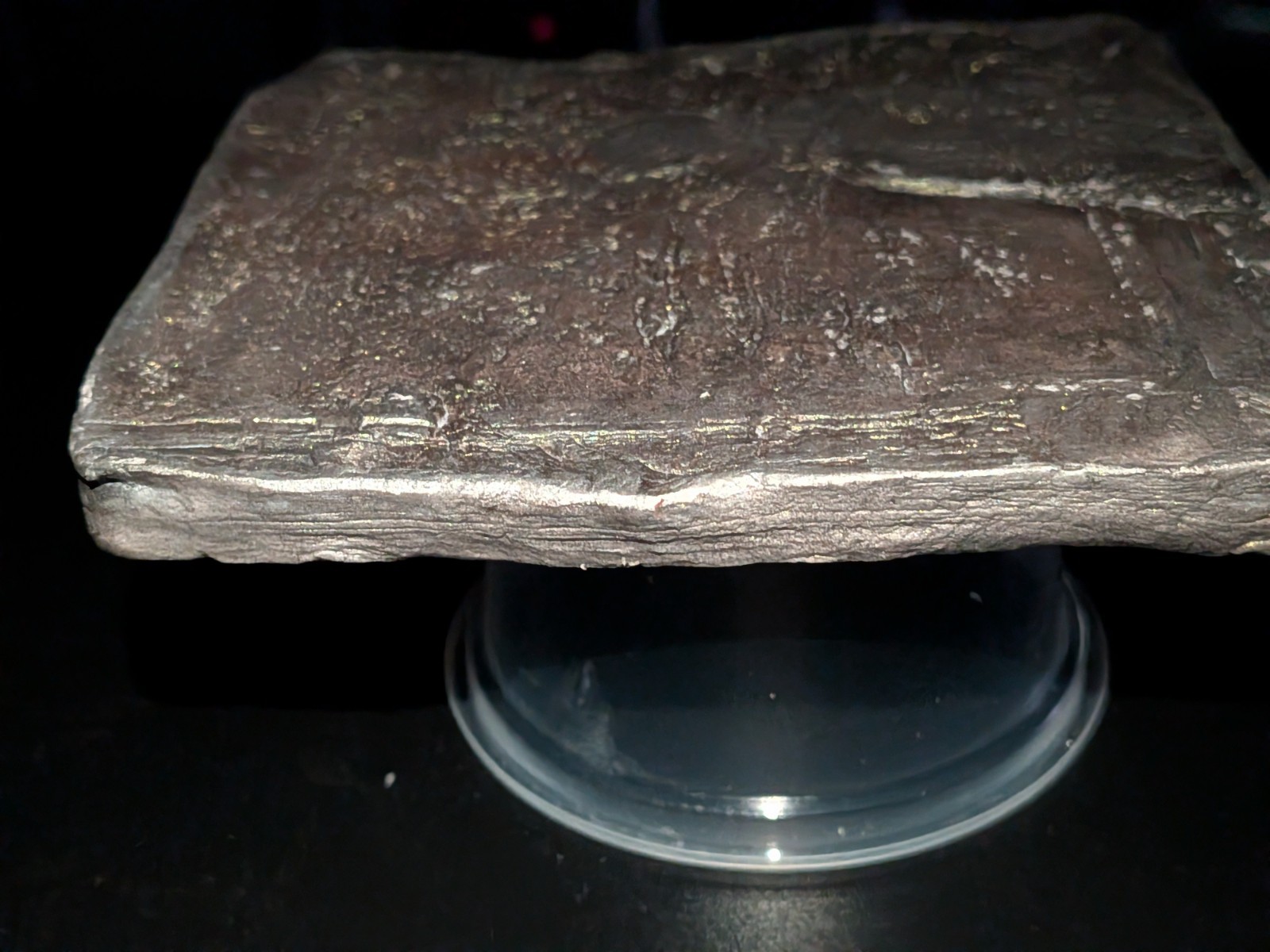 YUREI Clay Relief - Handmade Japanese Ghost Sculpture, Silver/Gold, 10x10cm - Image 17