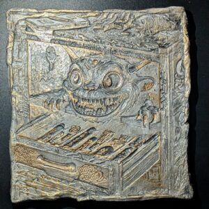 WARASHI Clay Relief - Handmade Japanese Folklore Sculpture, Gold/Grey, 20x20cm