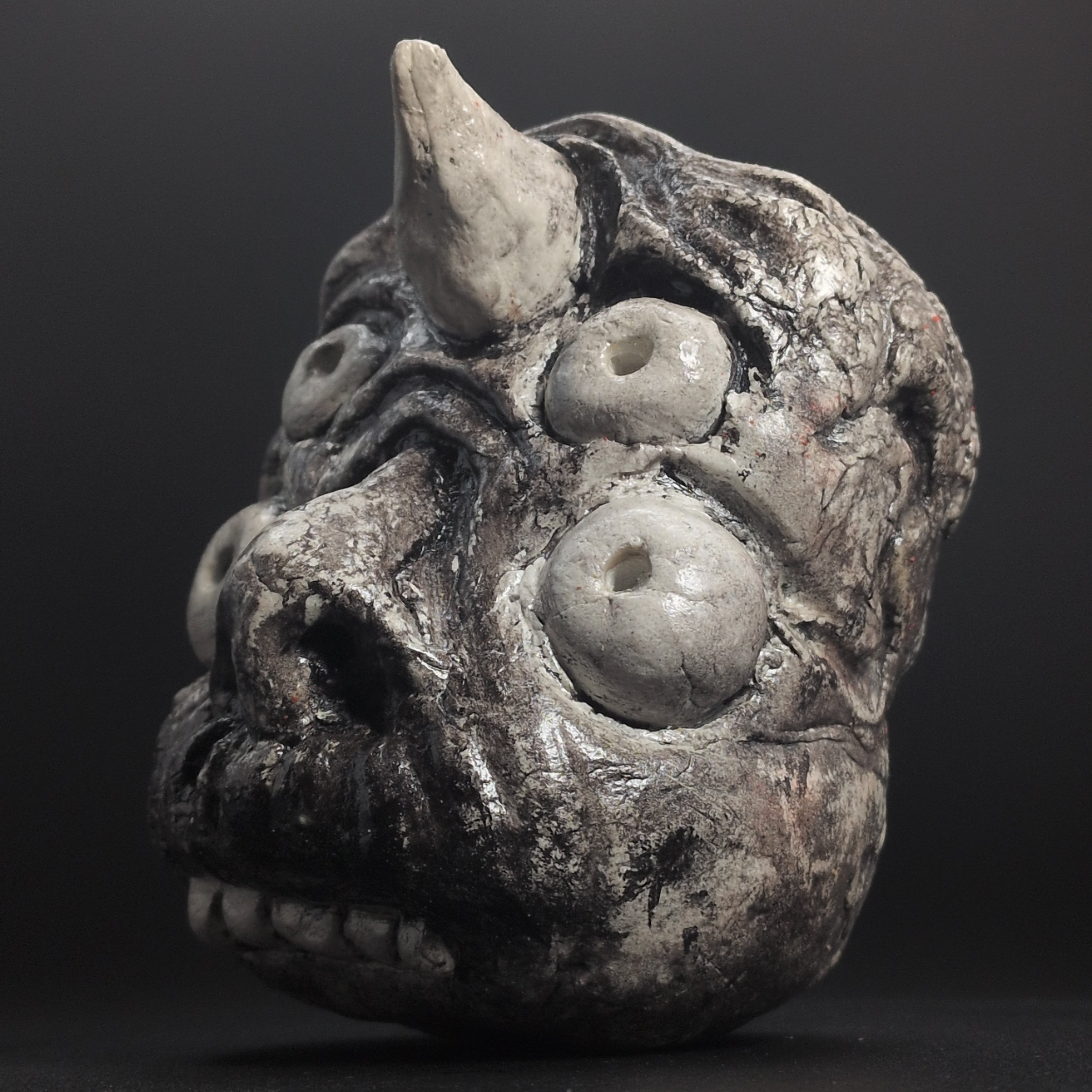 HOSOSHI ONI - Handmade Japanese Clay Effigy, Silver Black, Four-Eyed Watchman - Image 3