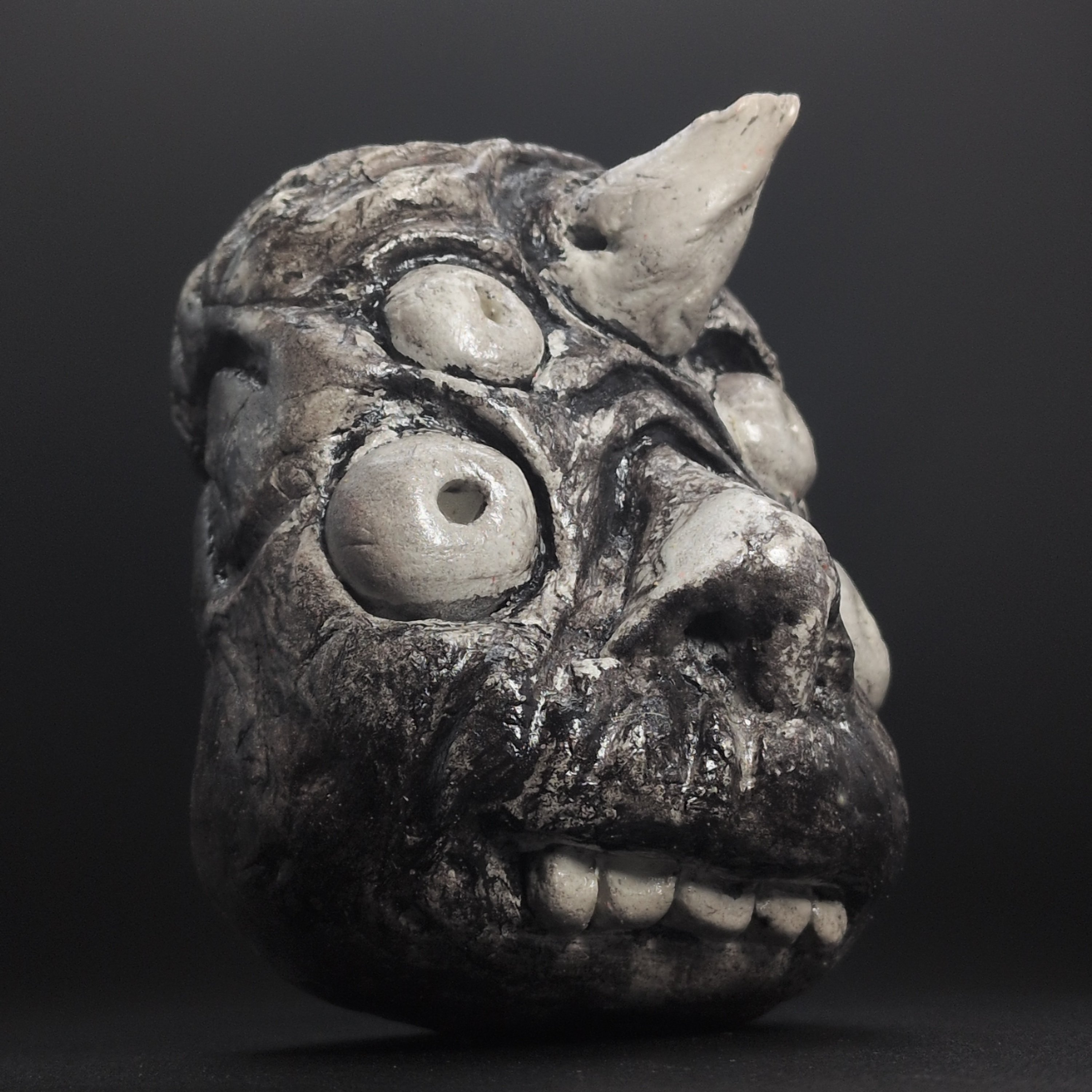 HOSOSHI ONI - Handmade Japanese Clay Effigy, Silver Black, Four-Eyed Watchman - Image 2