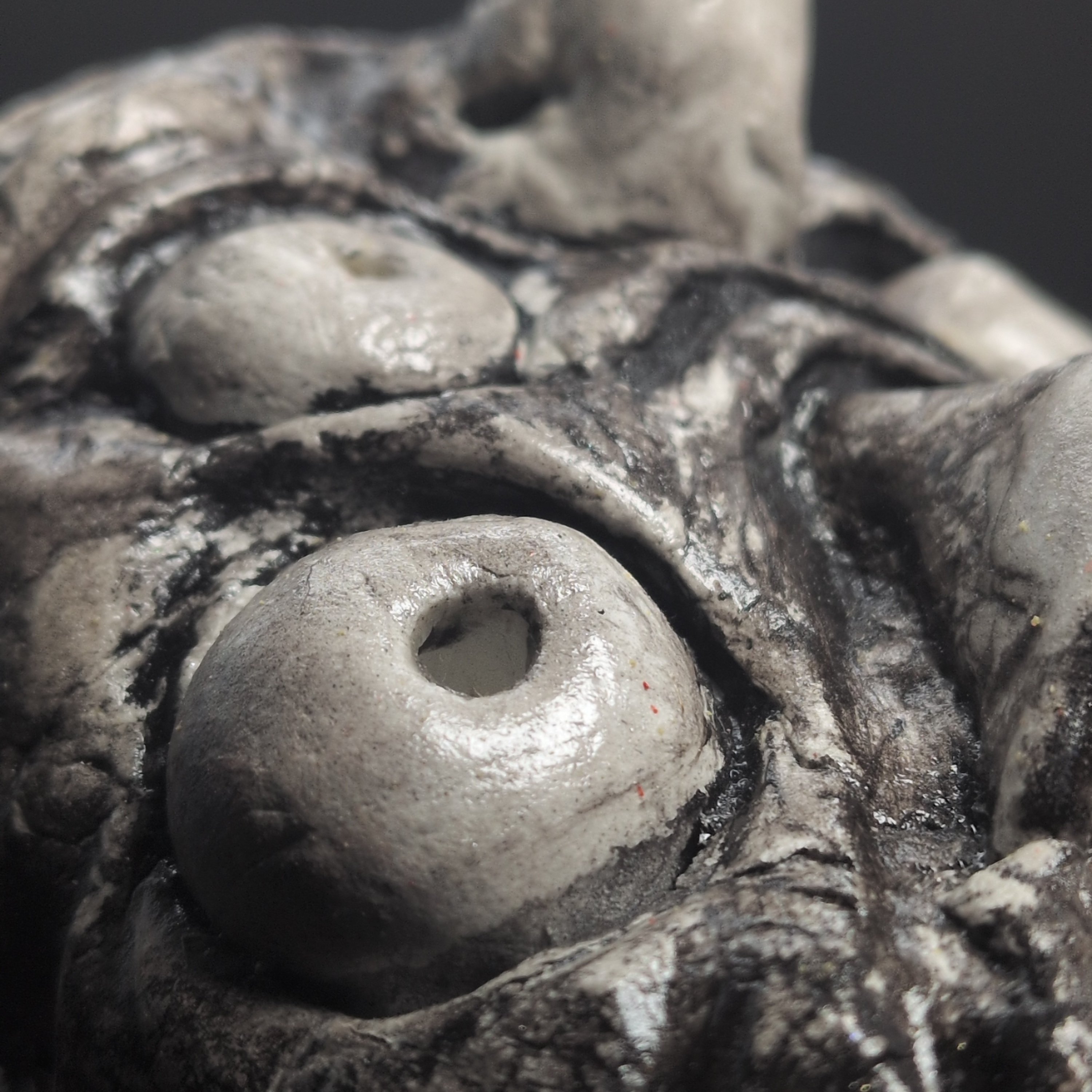 HOSOSHI ONI - Handmade Japanese Clay Effigy, Silver Black, Four-Eyed Watchman - Image 9